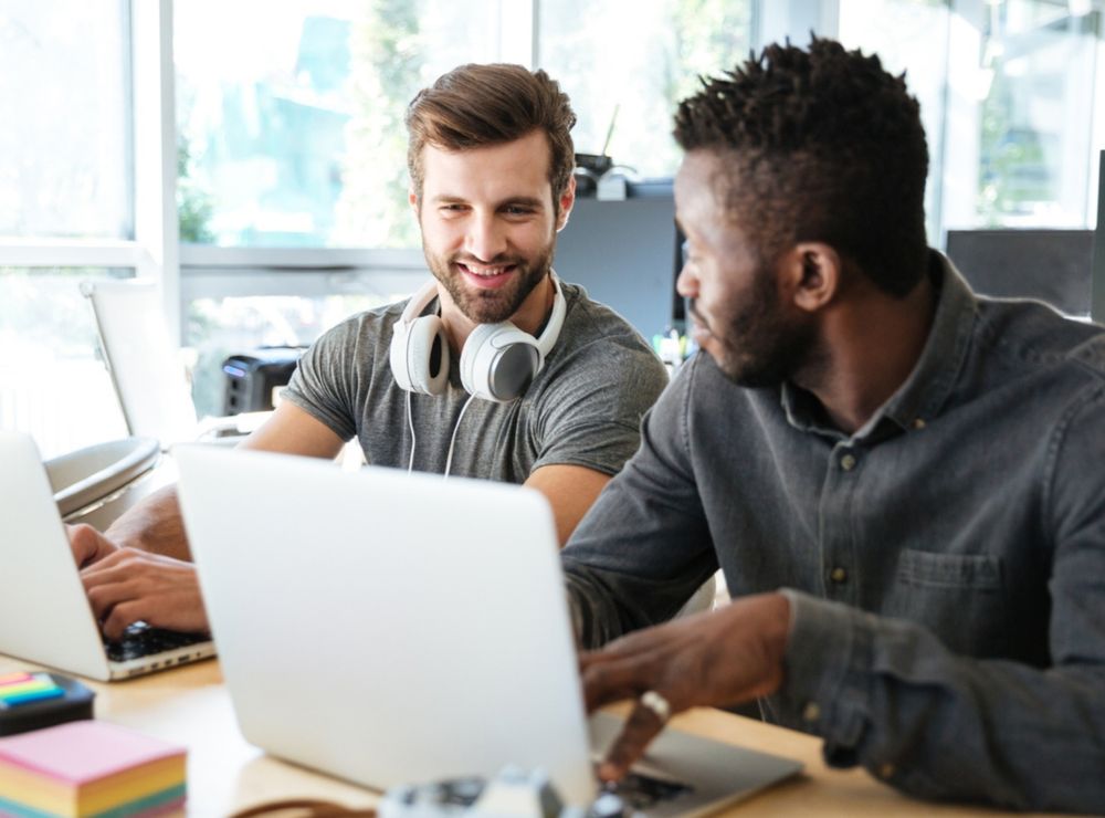 Banner Curve Image (26)