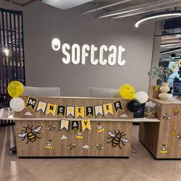 Last week, our Manchester office came together to celebrate everything they love about their city with their very own Manchester Day. 🐝
From a lunchtime stroll through the city to a Manchester-themed quiz, raffle and games, the day brought colleagues to