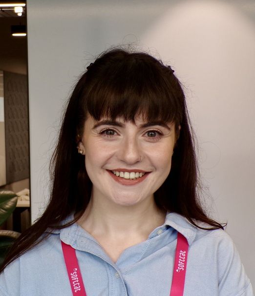 Aoibhin headshot
