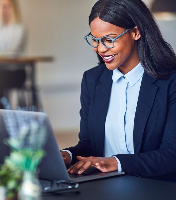 Laptop 1258 x 1000 3