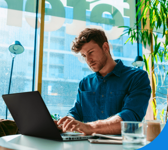 32526 SamsungQ3 LP Image5@2x1 (2)