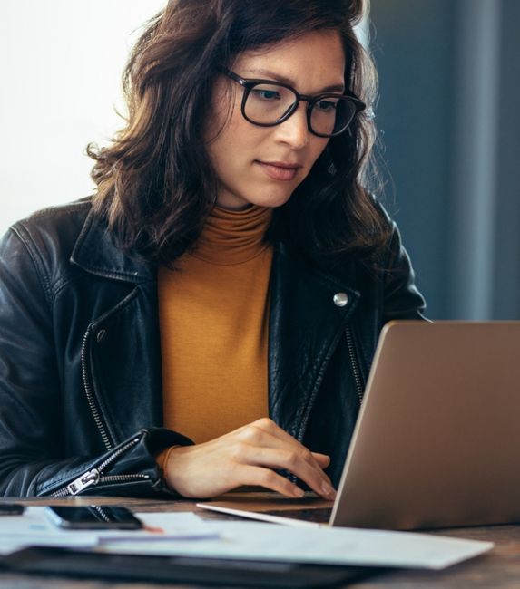 woman casual glasses laptop
