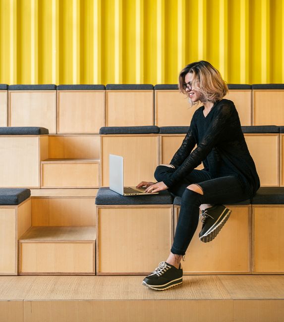 working trendy office 1258 x 1000