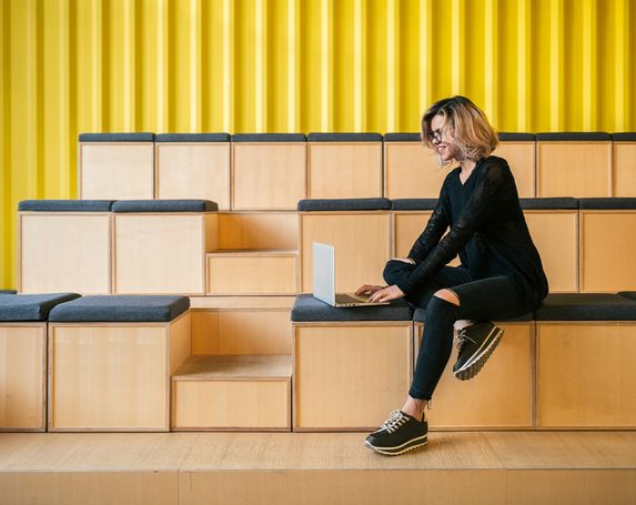 working trendy office 1258 x 1000