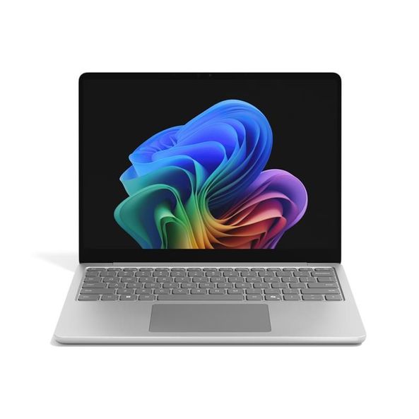 SUR25 COMMR Laptop 13inch Snapdragon Platinum FrontFacing 1